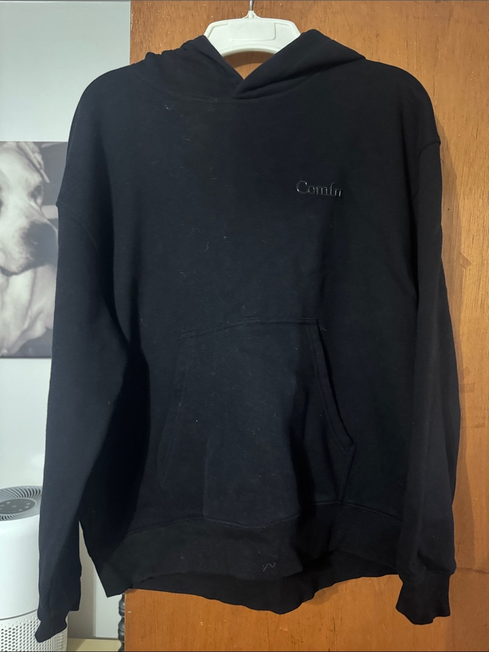 Comfrt Black Hoodie- Minimal Logo